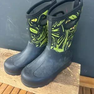 Bogs - Kids Neo-Classic Winter Boots - MSRP $115: Black/Green-children-5Y