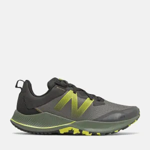 Scarpe Uomo NEW BALANCE Sneakers DynaSoft Nitrel v4 colore Magnet e Norway Spruce