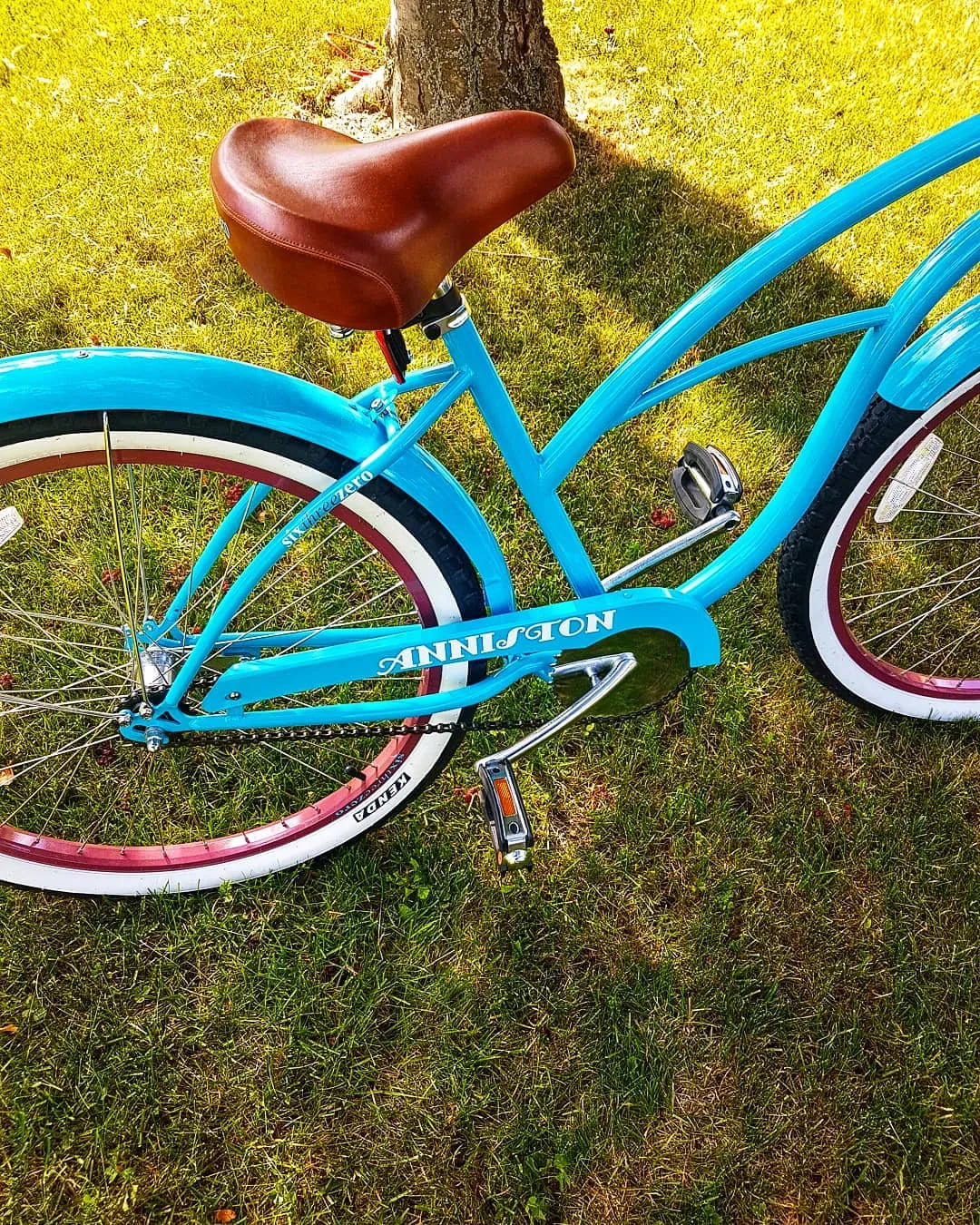 sixthreezero BE Woman 3 Speed Women's Beach Cruiser Bicycle