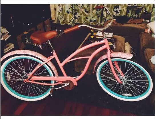 sixthreezero BE Woman 3 Speed Women's Beach Cruiser Bicycle